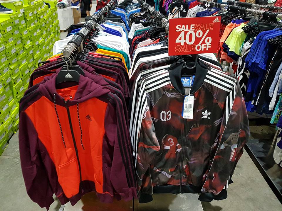 Adidas Sweater ลด 40%