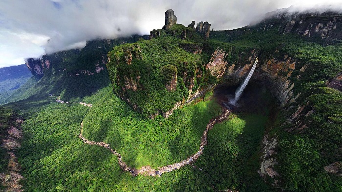 น้ำตกแองเจิล (Angel Falls) ประเทศเวเนซูเอลา