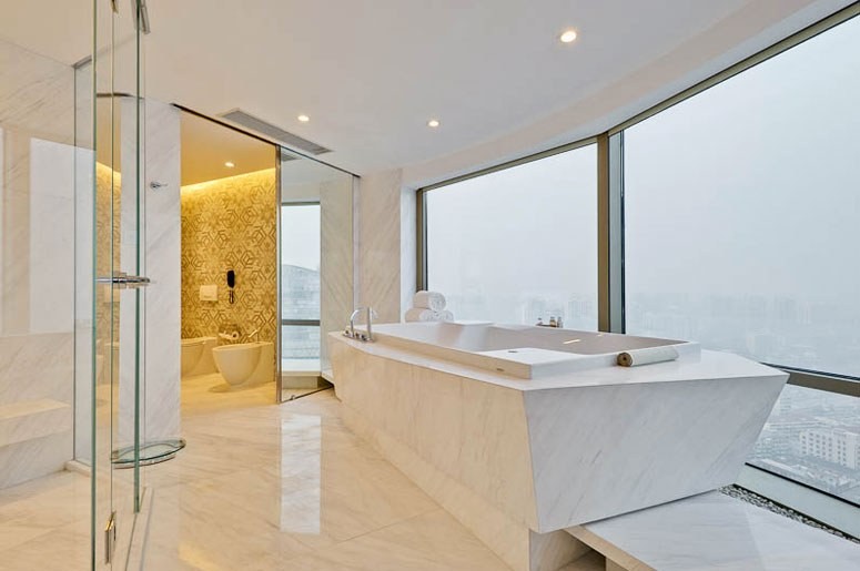 hyatt-on-the-bund-shanghai-bathroom