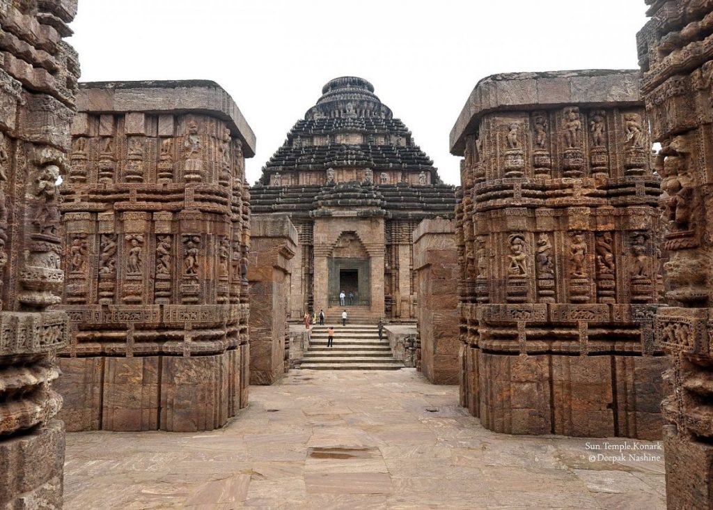 วิหารสุริยัน ( Sun Temple at Konark, India )
