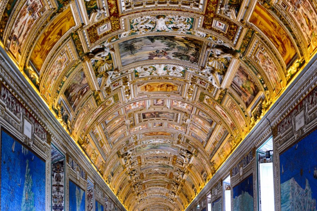 พิพิธภัณฑ์วาติกัน(Vatican Museums)
