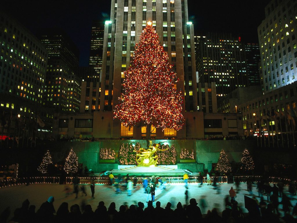 nyc-rockefeller-center-tree-gettyimages-140544437