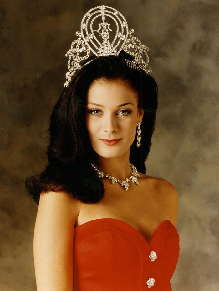 Dayanara Torres (Miss Universe 1993)