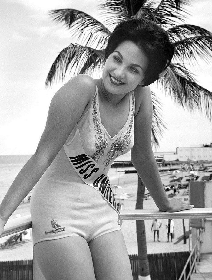 Linda Bement (Miss Universe 1960)